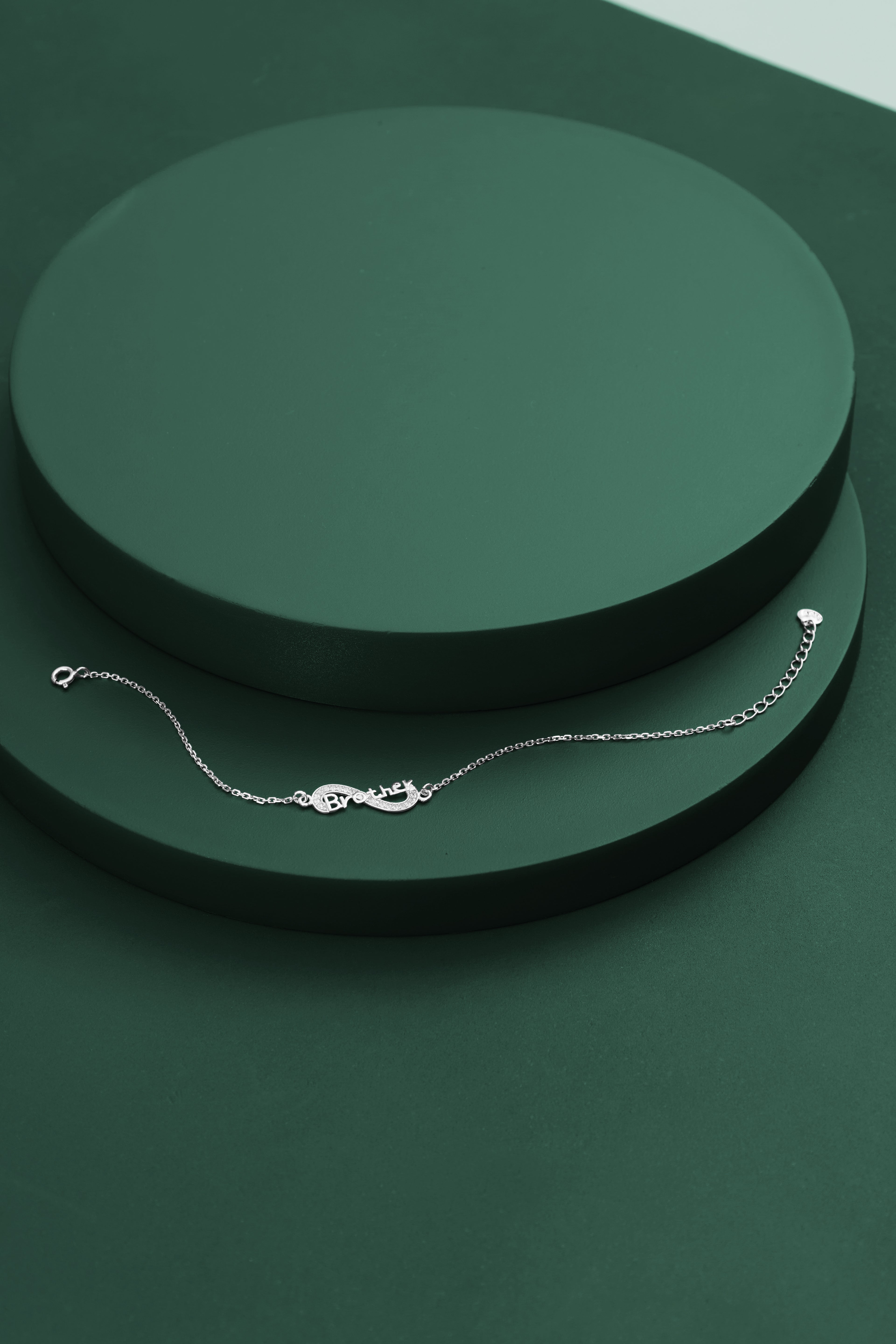 Laeun Rakhi 13